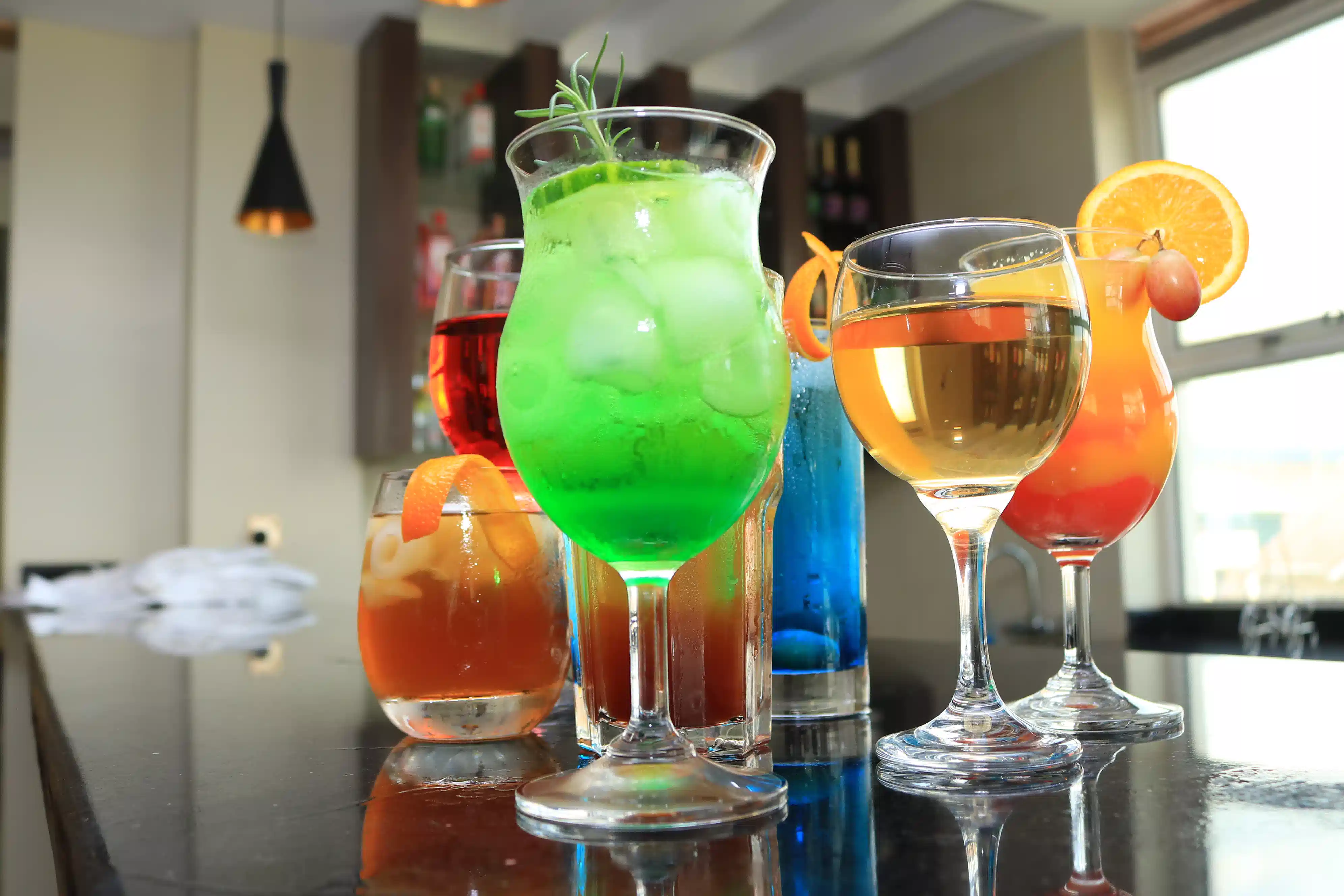 Dining at DALLAS PREMIERE HOTEL 5