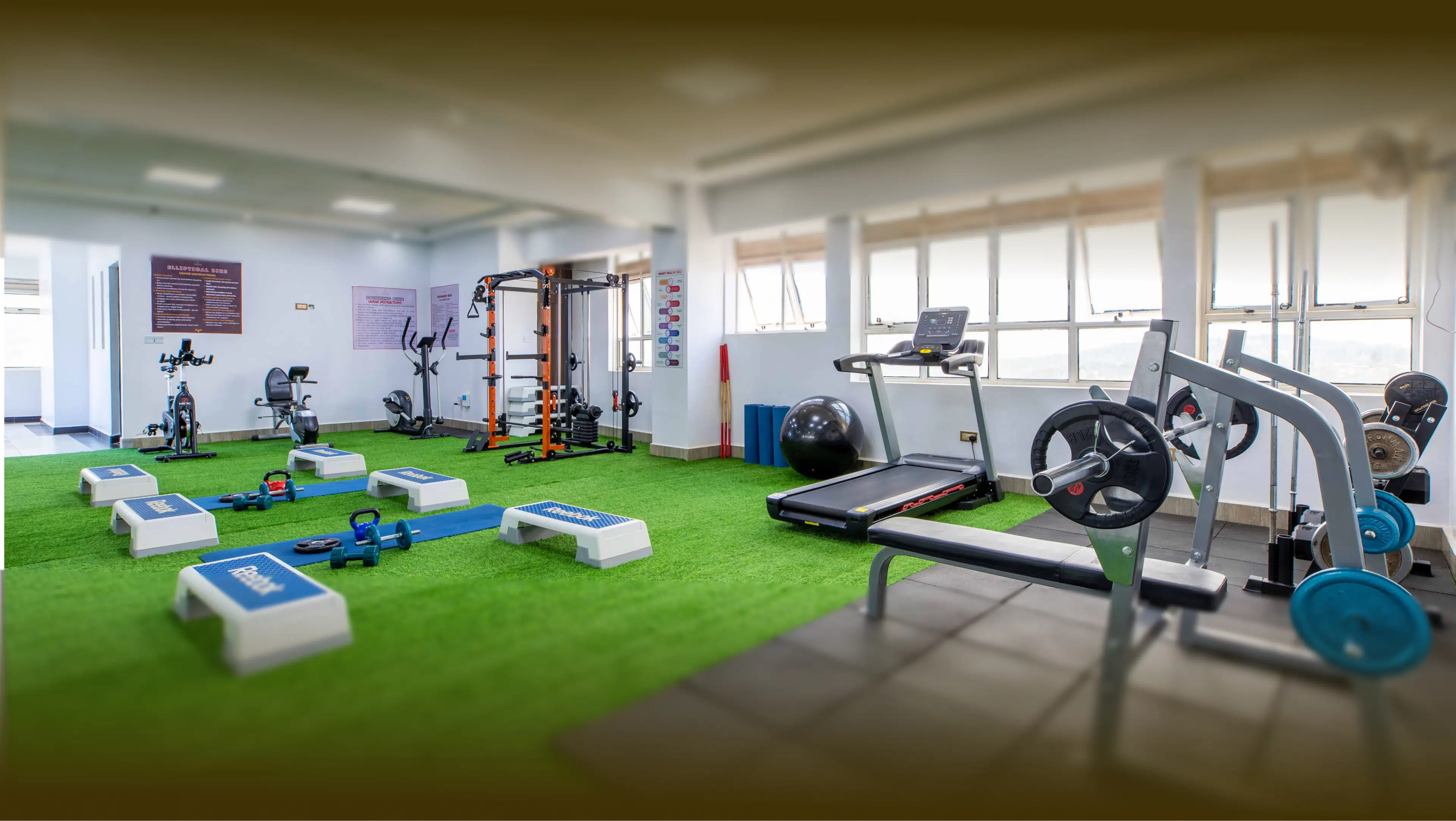 DALLAS PREMIERE HOTEL Hero 5